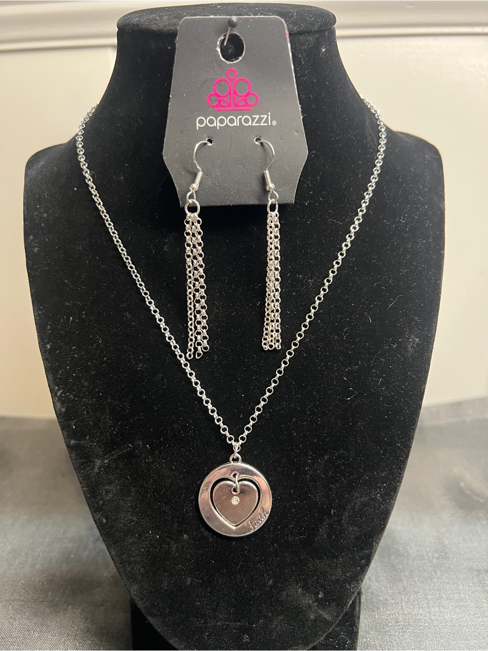 Paparazzi Silver Heart Pendant Necklace with Chain Tassel Earrings